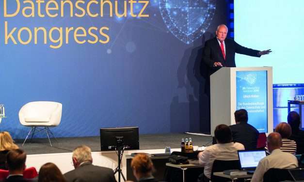 Ulrich Kelber, Federal Commissioner for Data Protection and Freedom of Infor­- mation, opens the 20th Data Protection Congress in Berlin.

Photo: Euroforum Deutschland