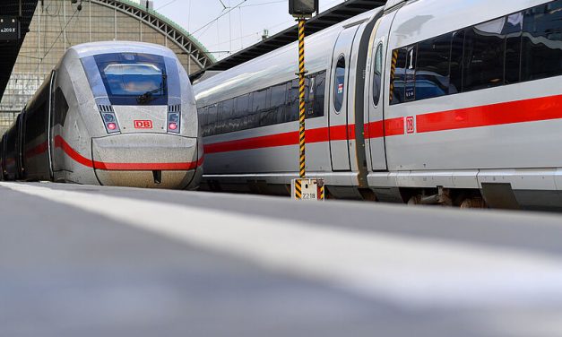 DB erneuert tausende Gleise, Weichen und Bahnhöfe