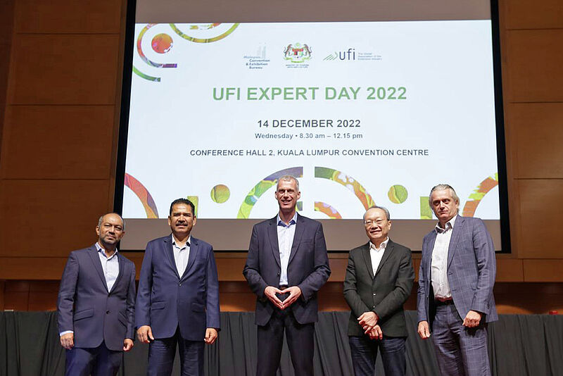 UFI Expert Day 2022 line up of panellists, Dato’ Sri Dr. Abdul Khani Daud – CEO of MyCEB, Kai Hattendorf – CEO & Managing Director of UFI, Dato’ Vincent Lim – President of AFECA, Gerard Leeuwenburgh - Country General Manager Malaysia of Informa Markets and moderator Noor Ahmad Hamid – COO of MyCEB; Photo: MyCEB