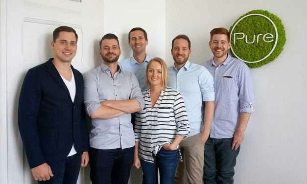 Kim Meisinger (Director Operations – Mitte hinten) mit den Mitarbeitern, die neue Positionen bezogen haben: Florian Bucher, Tim Bohrmann, Saskia Degen, Mario Hieden und Dennis Wobnik (v.l.); Foto: Pure Perfection