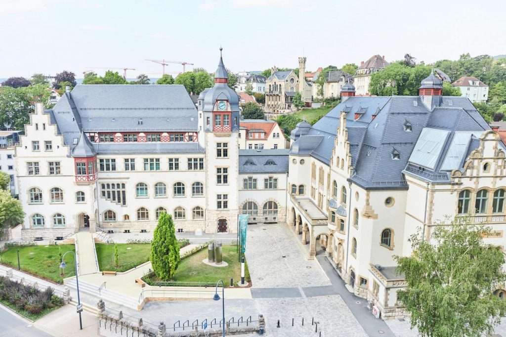 Volkshaus Jena_Außenansicht©JenaKultur_Foto_ Karoline Krampitz