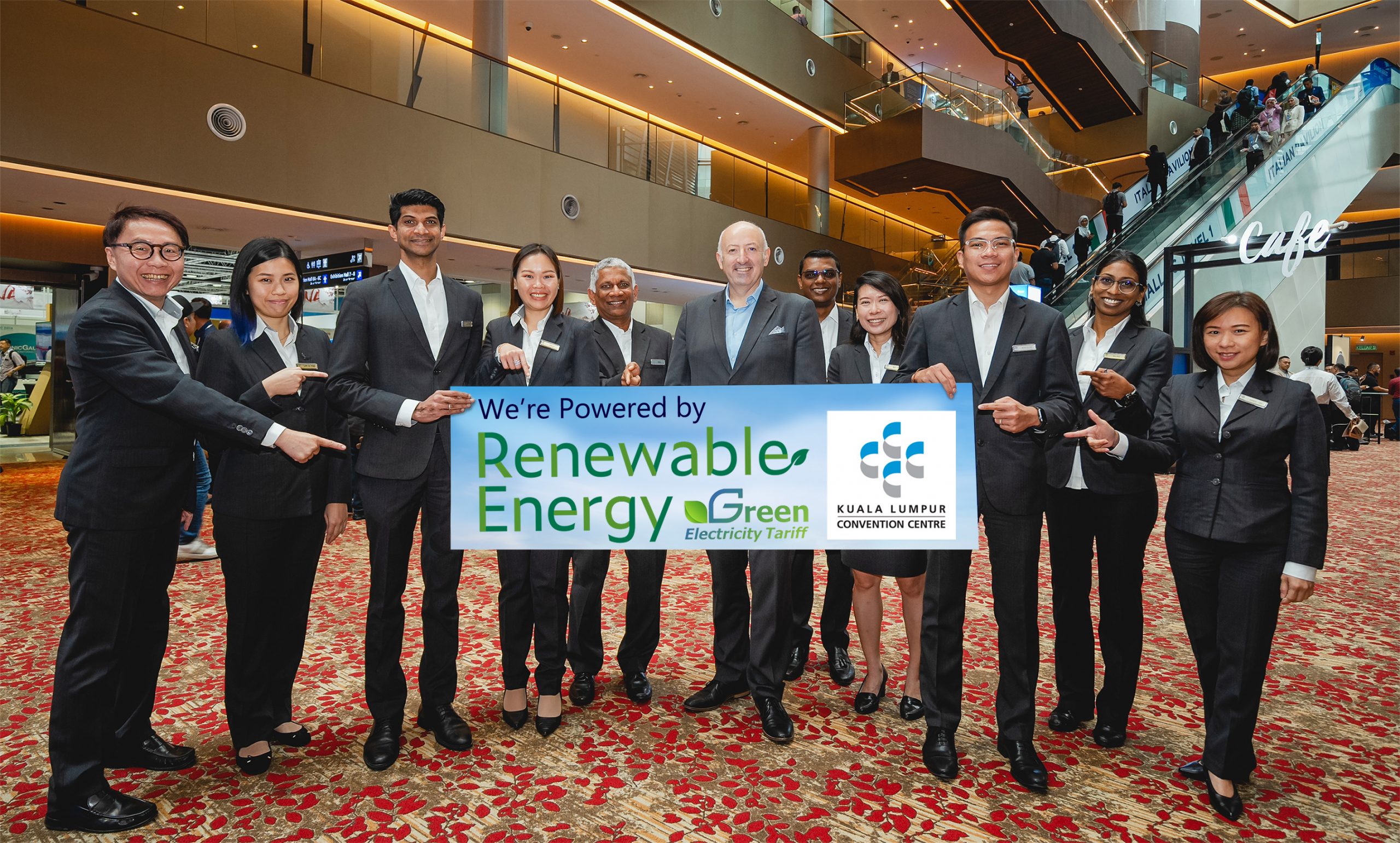 John Burke, General Manager of the Kuala Lumpur Convention Centre (sixth from right) with team members highlighting the Centre’s newest milestone – a pioneering subscription to the Green Electricity Tariff (GET). The Centre is the first business events venue in Malaysia to be approved for a GET subscription which enables meeting planners to confidently organise events at the Centre, knowing that the impact of those events on the environment will be dramatically reduced. Photo: KLCC