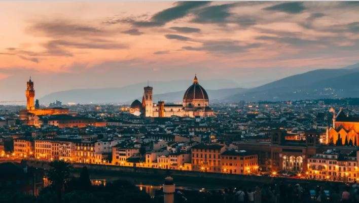 Tuscany_-Panorama-of-Florence