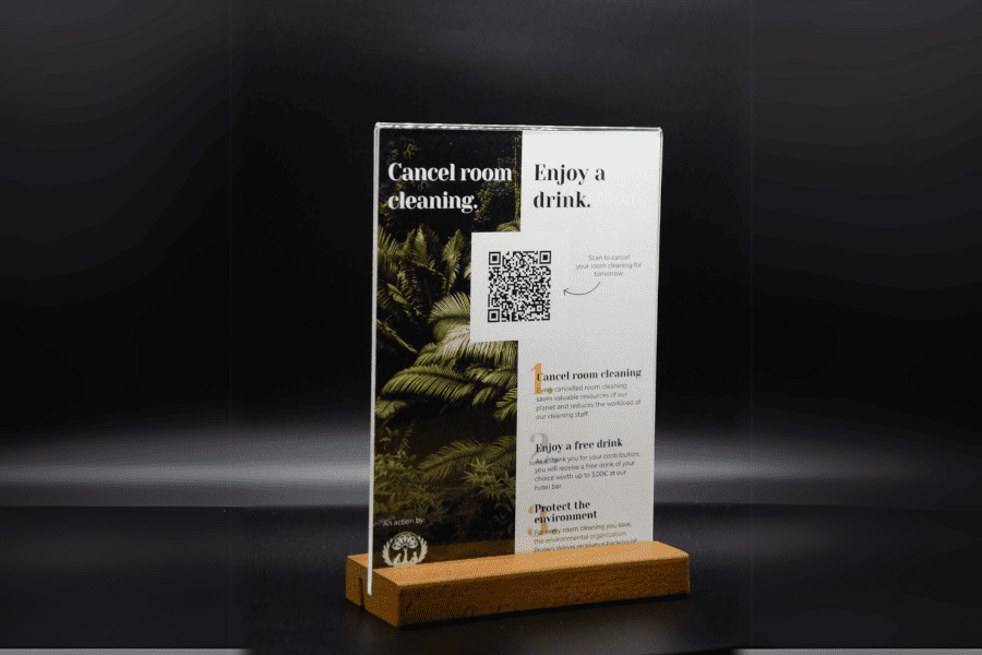 Aufsteller mit QR-Code um Zimmerreinigung abzubestellen