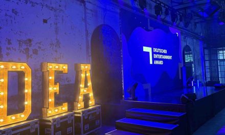 elfplus+ übernimmt Technik für Deutschen Entertainment Award