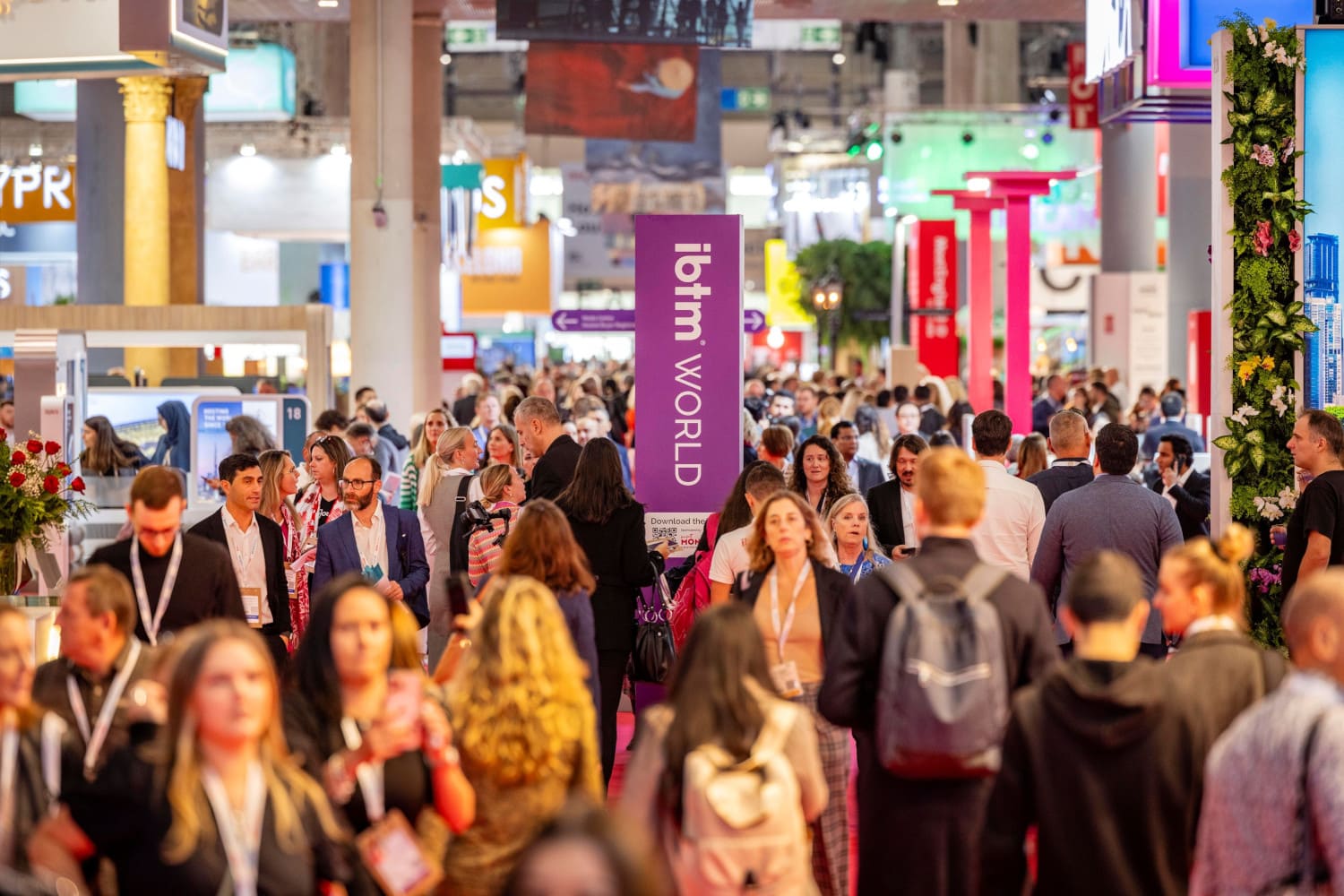 Hall full of people during a trade fair